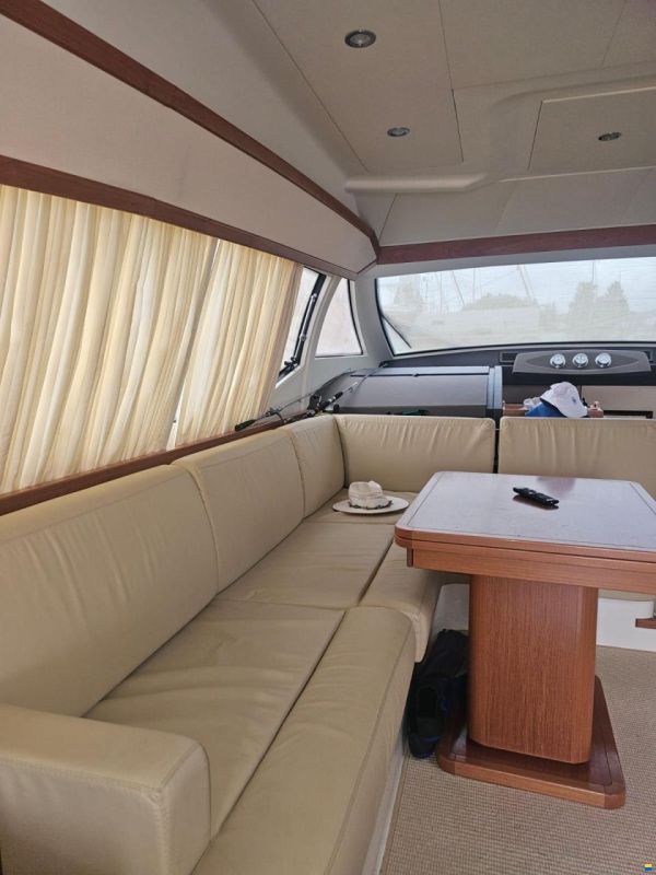 Ferretti 510 FLY