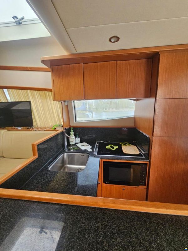 Ferretti 510 FLY