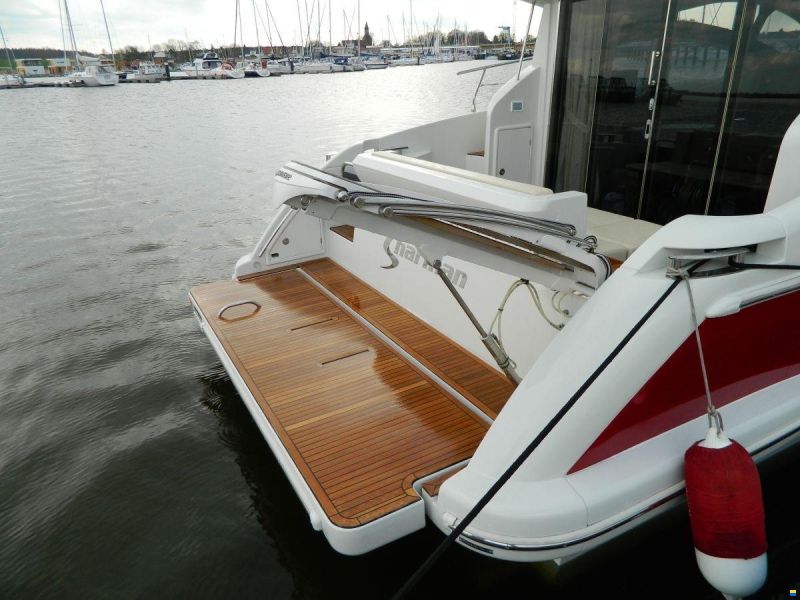 Azimut 40S