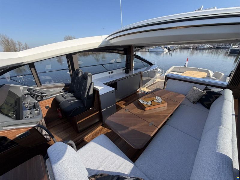 Princess V55