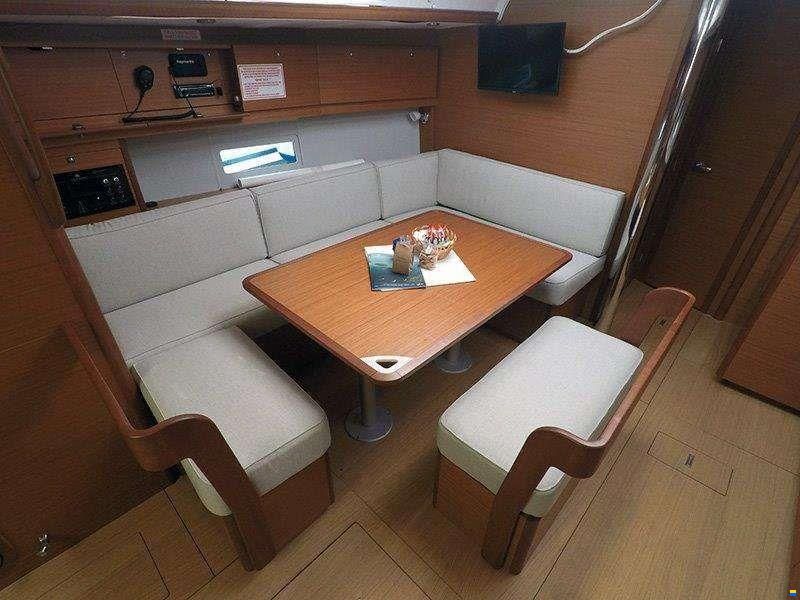 Dufour 430 GRAND LARGE