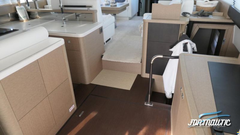 Prestige 500 Flybridge