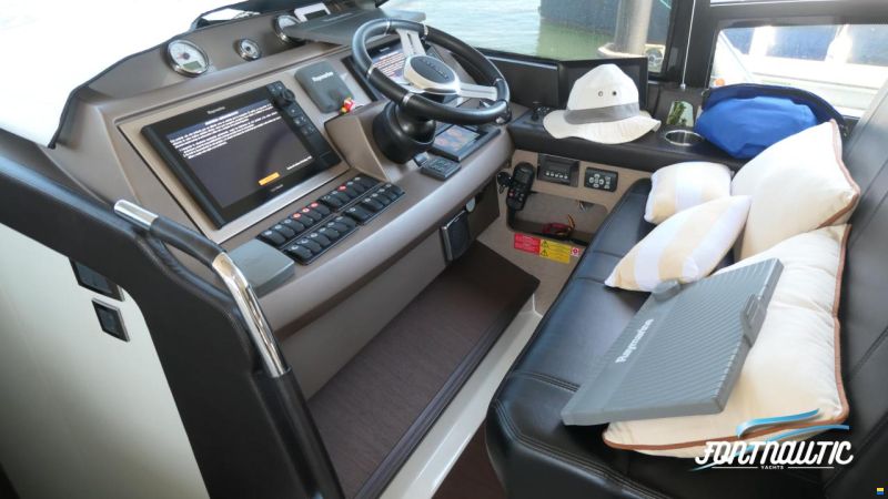 Prestige 500 Flybridge