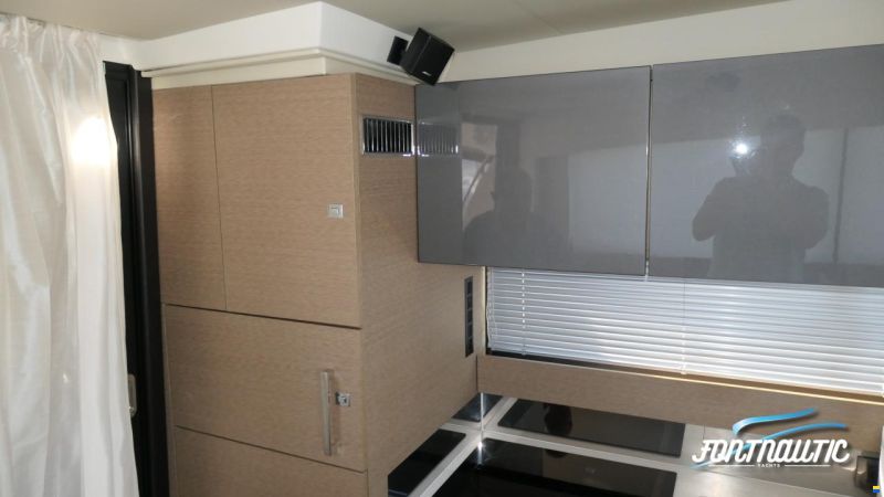 Prestige 500 Flybridge