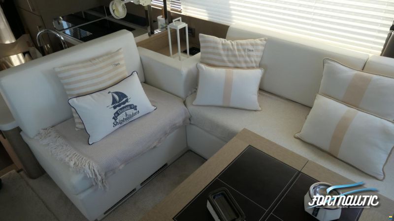 Prestige 500 Flybridge