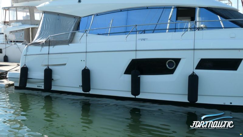 Prestige 500 Flybridge