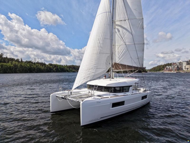 Lagoon 40