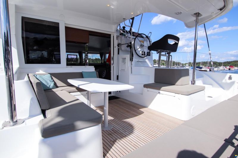 Lagoon 40