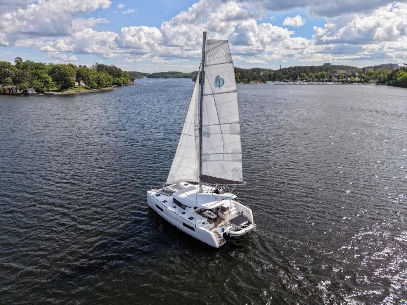 Lagoon 40