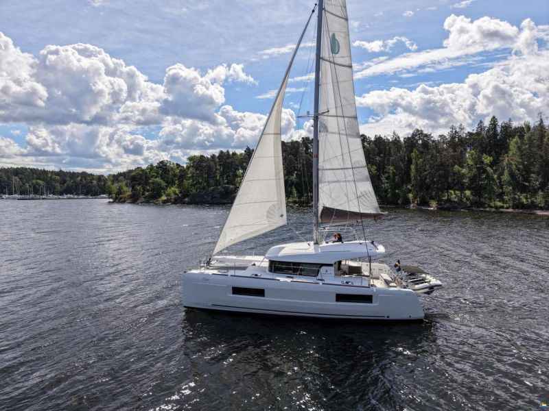 Lagoon 40