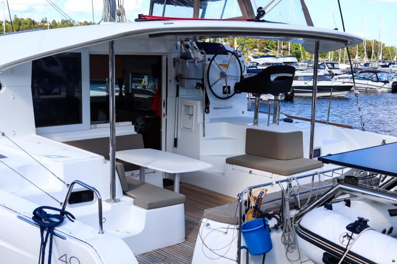 Lagoon 40