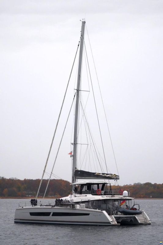 Fountaine Pajot Alegria 67