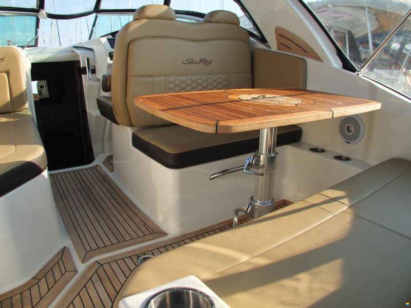 Sea Ray Sundancer 265 DA