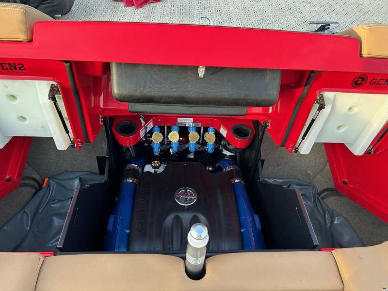 MasterCraft X24 | 2019 | Red int beige