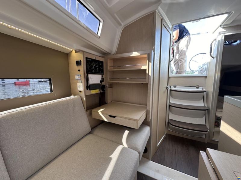 Beneteau Oceanis 30.1