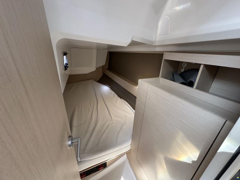 Beneteau Oceanis 30.1