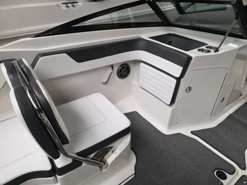 Sea Ray 21 SPX