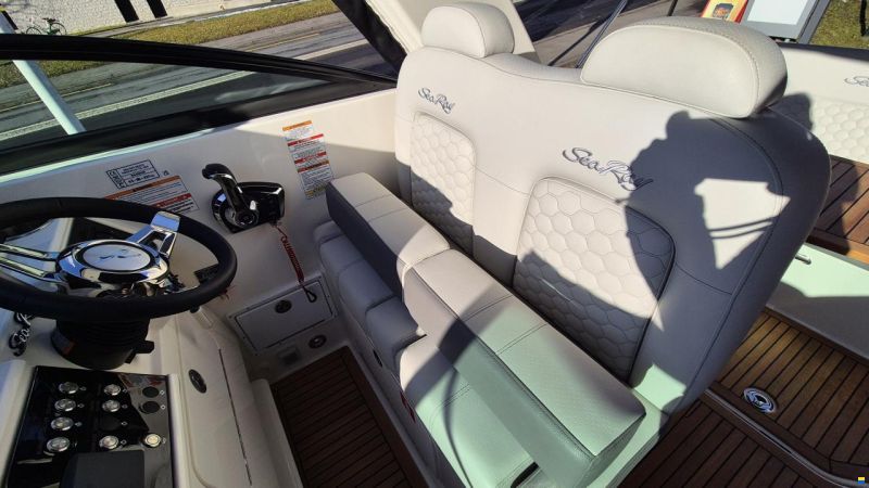 Sea Ray Sundancer 265 Europe