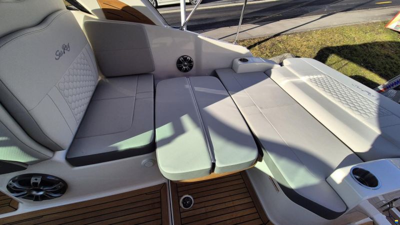 Sea Ray Sundancer 265 Europe