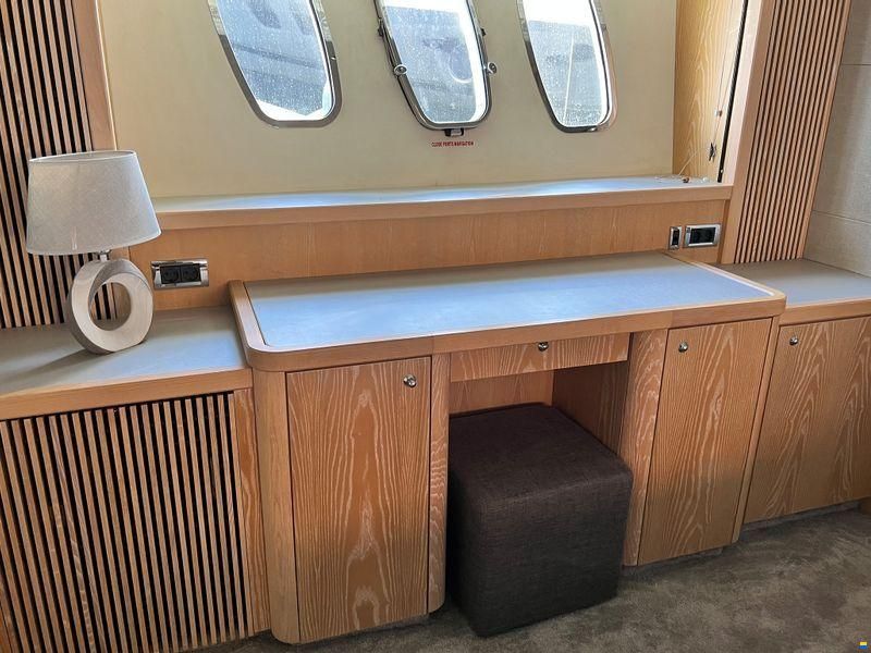 Sunseeker Predator 82