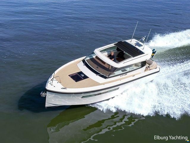 Delta Powerboats 33 Coupé