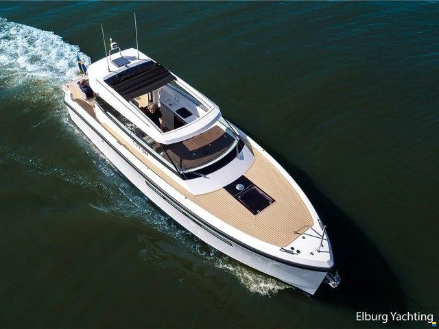 Delta Powerboats 33 Coupé