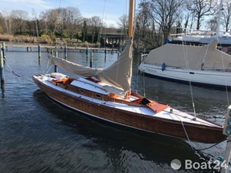 von Hacht-Werft Pia von Brandenburg