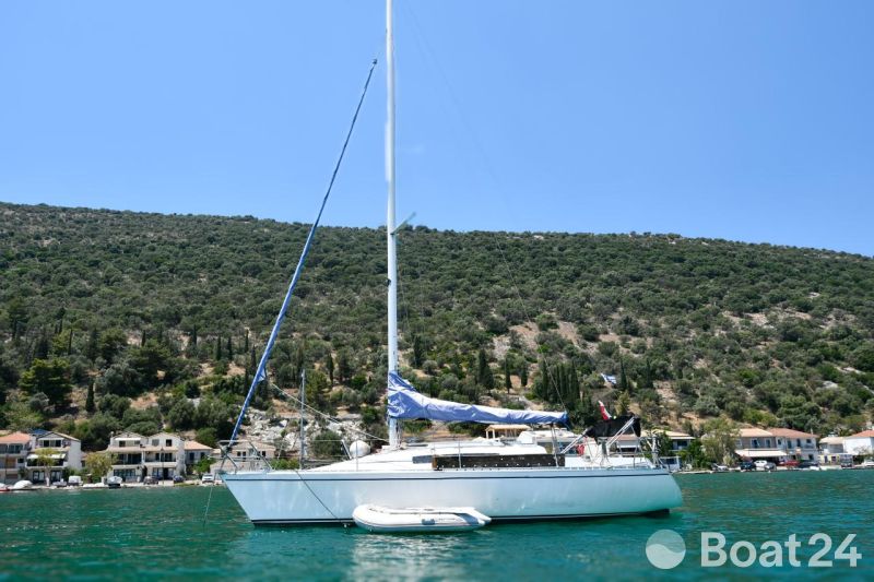 Beneteau First 305
