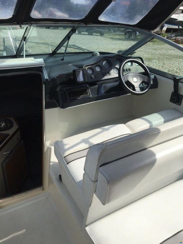 Sea Ray 230 DA