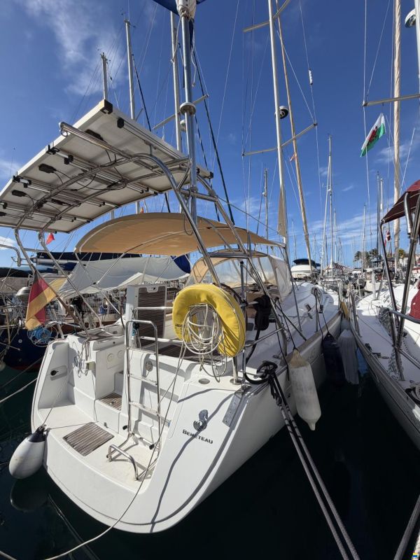 Beneteau Oceanis 43