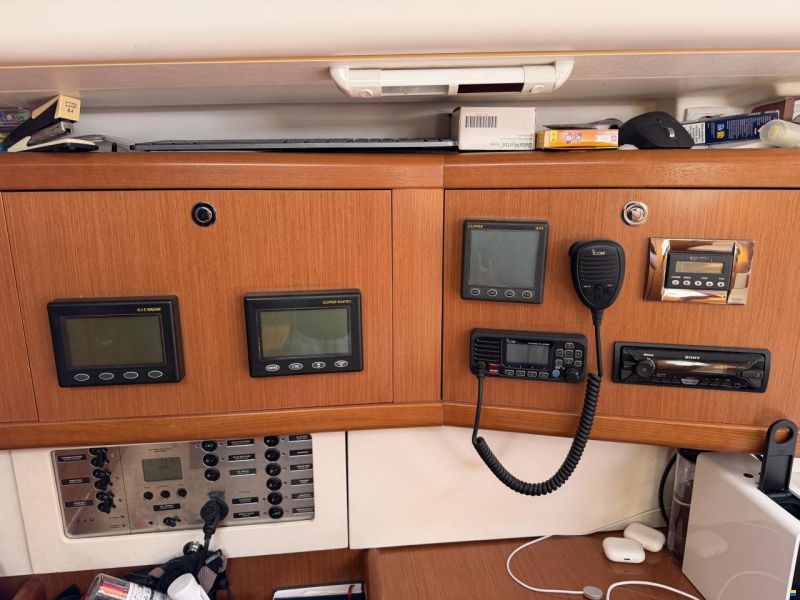 Beneteau Oceanis 43