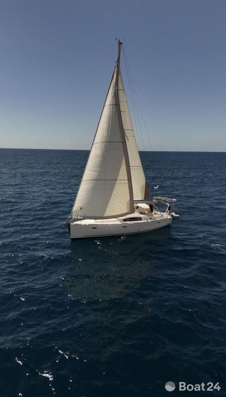 Beneteau Oceanis 43