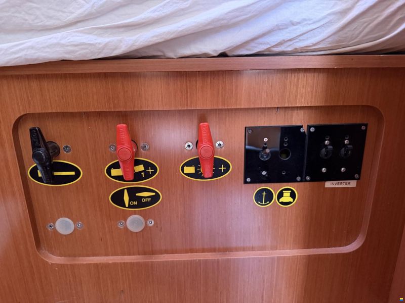 Beneteau Oceanis 43