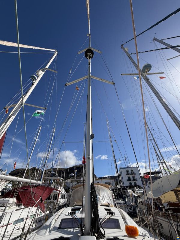 Beneteau Oceanis 43