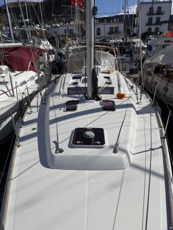 Beneteau Oceanis 43