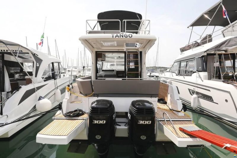 Beneteau Antares 11 FLY