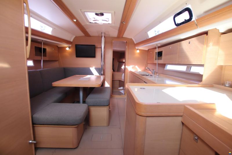 Dufour 380 Grand Large