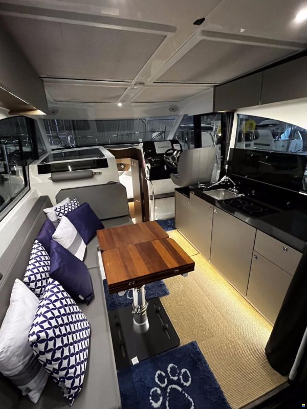Beneteau Antares 11