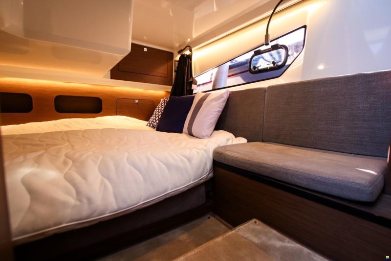 Beneteau Antares 11
