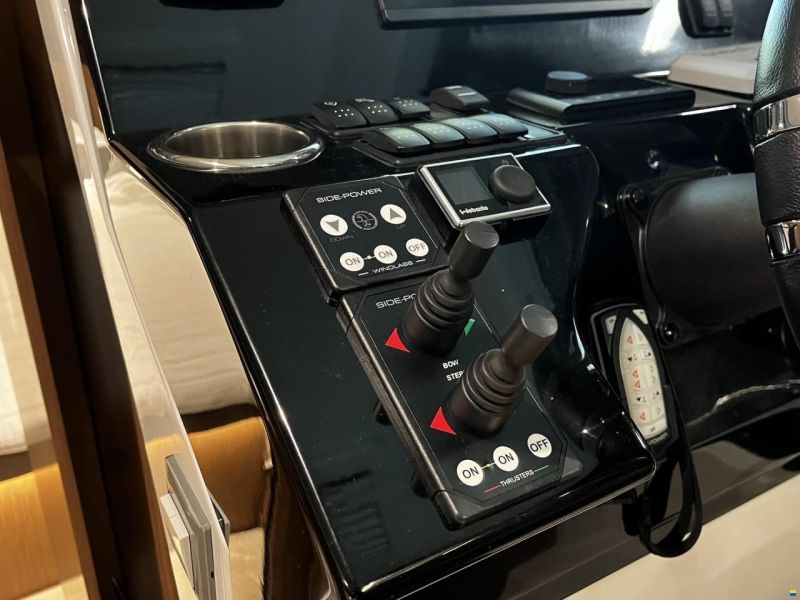 Beneteau Antares 11