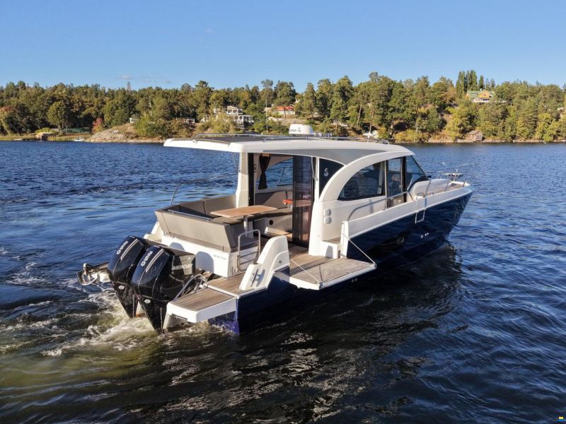 Beneteau Antares 11