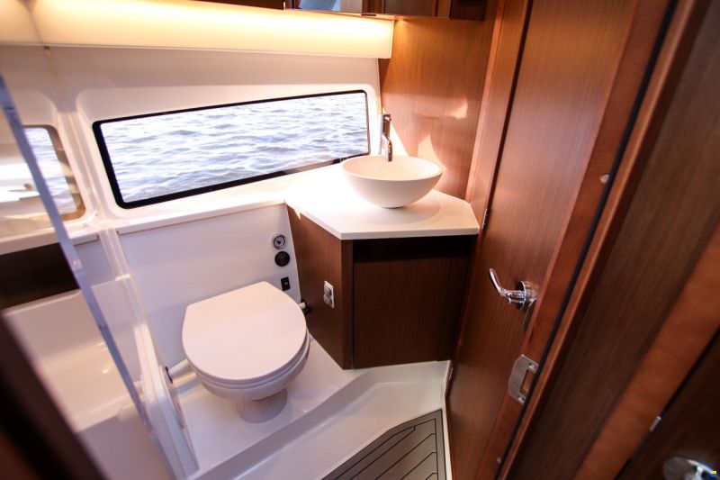 Beneteau Antares 11