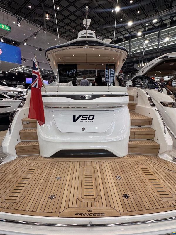 Princess V50 Deck