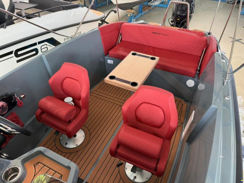 Corsiva 607 Runabout