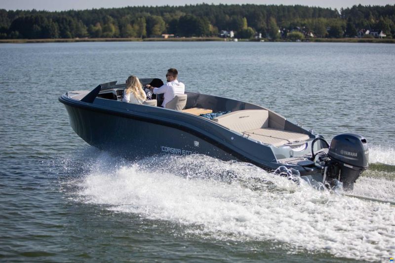 Corsiva 607 Runabout