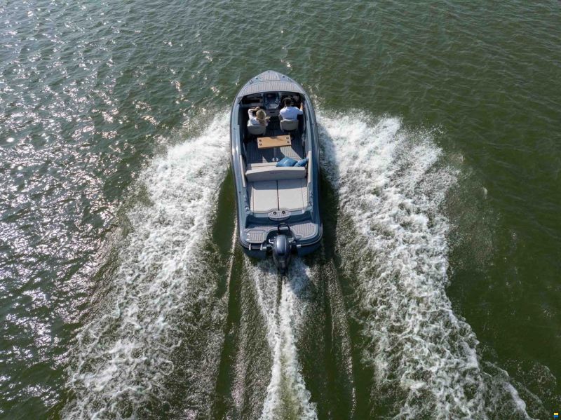 Corsiva 607 Runabout