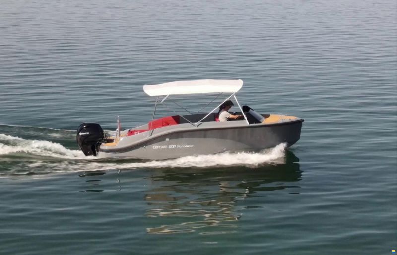 Corsiva 607 Runabout
