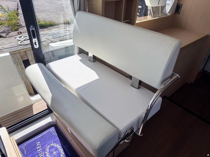 Beneteau Swift Trawler 41 Fly