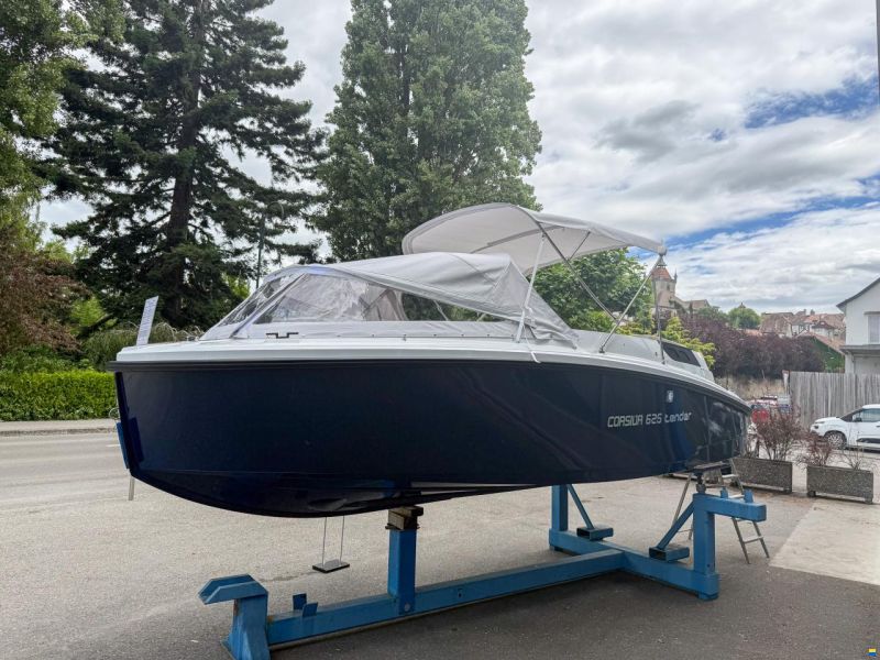 Corsiva 625 Tender