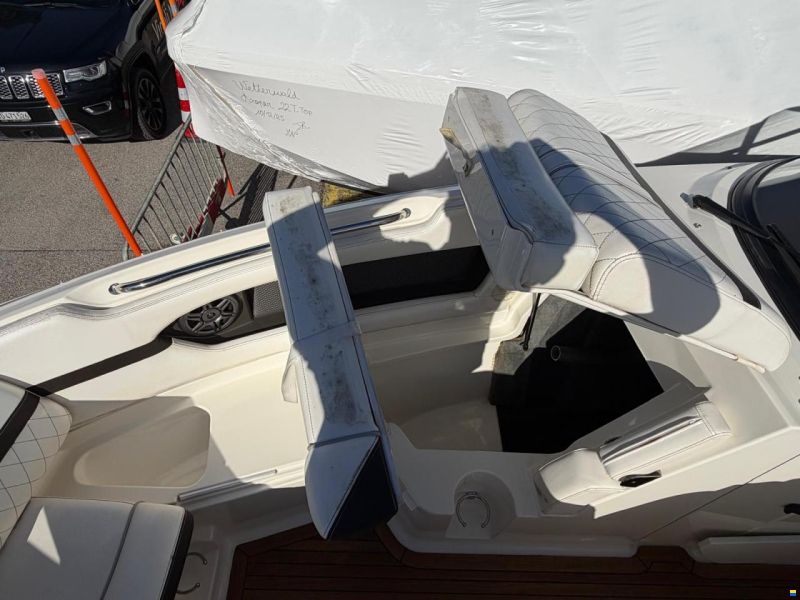 Sea Ray 250 SLXE